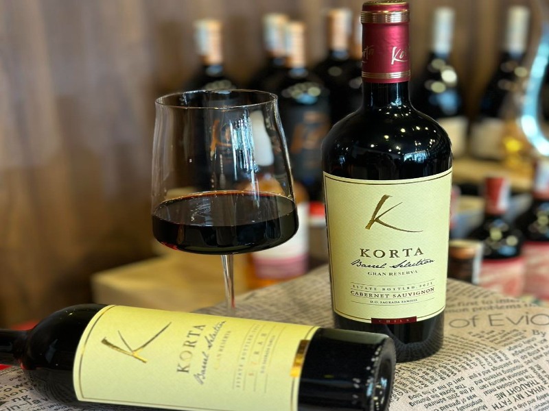 Mua rượu vang Chile theo nhu cầu tại Rượu AK